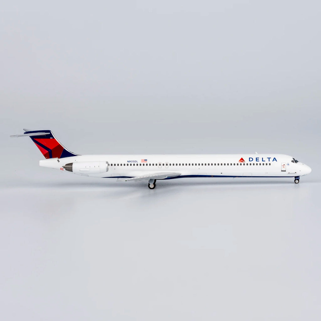 83013 Alloy Collectible Plane Gift NG Models 1:400 Delta Air Lines MCDONNELL Douglas MD-88 Diecast Aircraft Jet Model N905DL