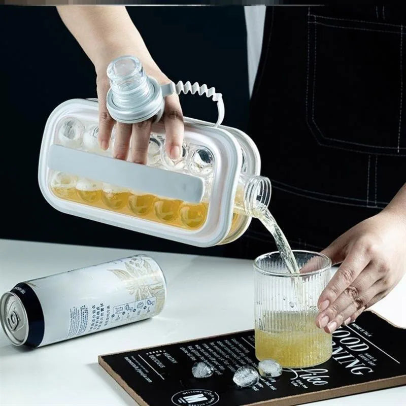 New Folding Ice Maker Water Bottle Ice Making Mold Food Grade Soft Silicone Ice Maker 2 In 1 Kettle Ice Box Ice Cube Household