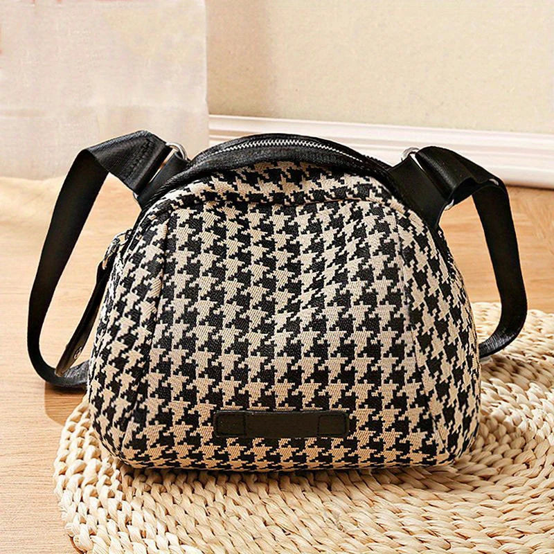 Minimalist Crossbody Bag Casual Black Small Crossbody Bag, All-Match Sports Outdoor Storage Nylon Fancy Pack