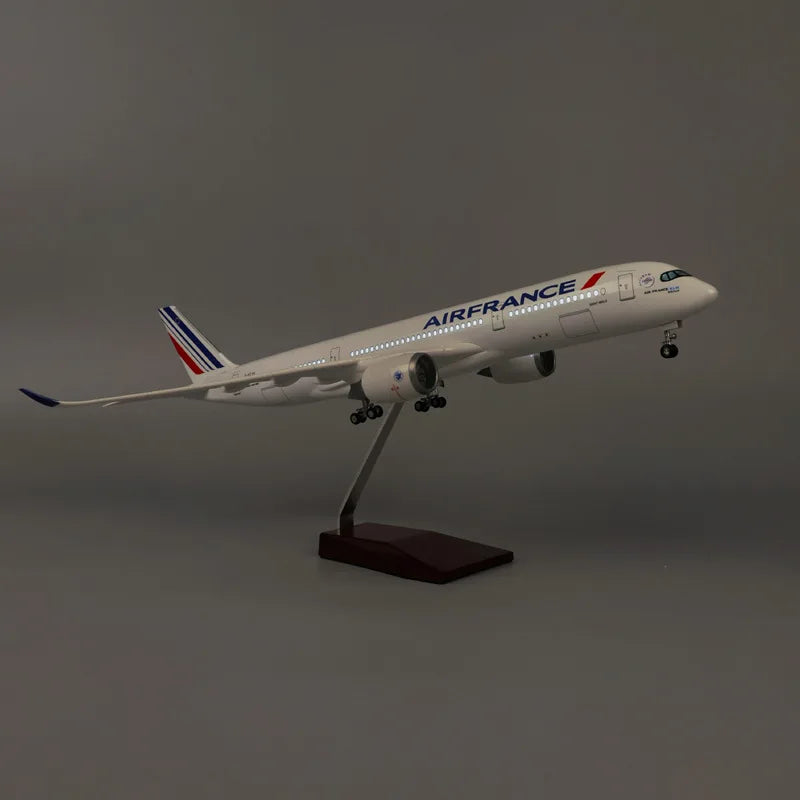 47CM air france plane model A380/B747/B777/A350 Model airplanes Resin Diecast collectible aircraft with Landing Gear Wheels LED