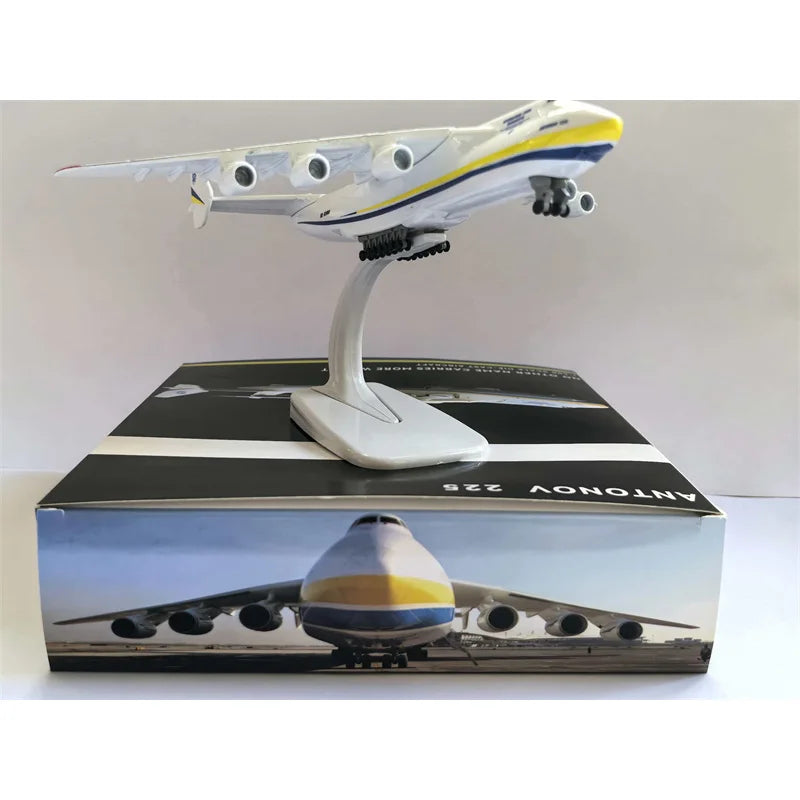 2026 New 1/400 Scale 20CM Diecast Metal Alloy Ukraine Antonov An-225 "Mriya" Airplane Model Replica Model Toy Collection Display