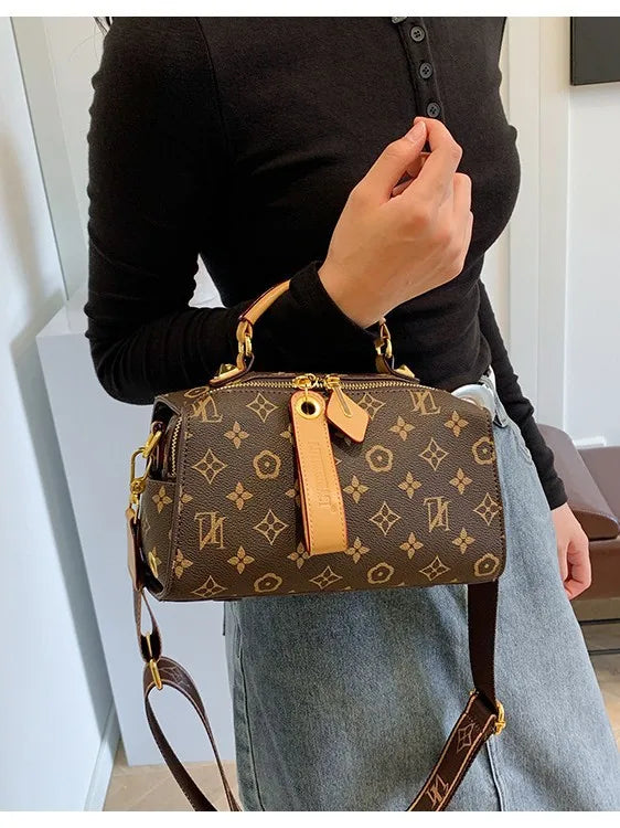 2026 New Retro Printed Pillow Bag Large Capacity Multifunctional Wide Strap Single Shoulder Crossbody Bag For Commute