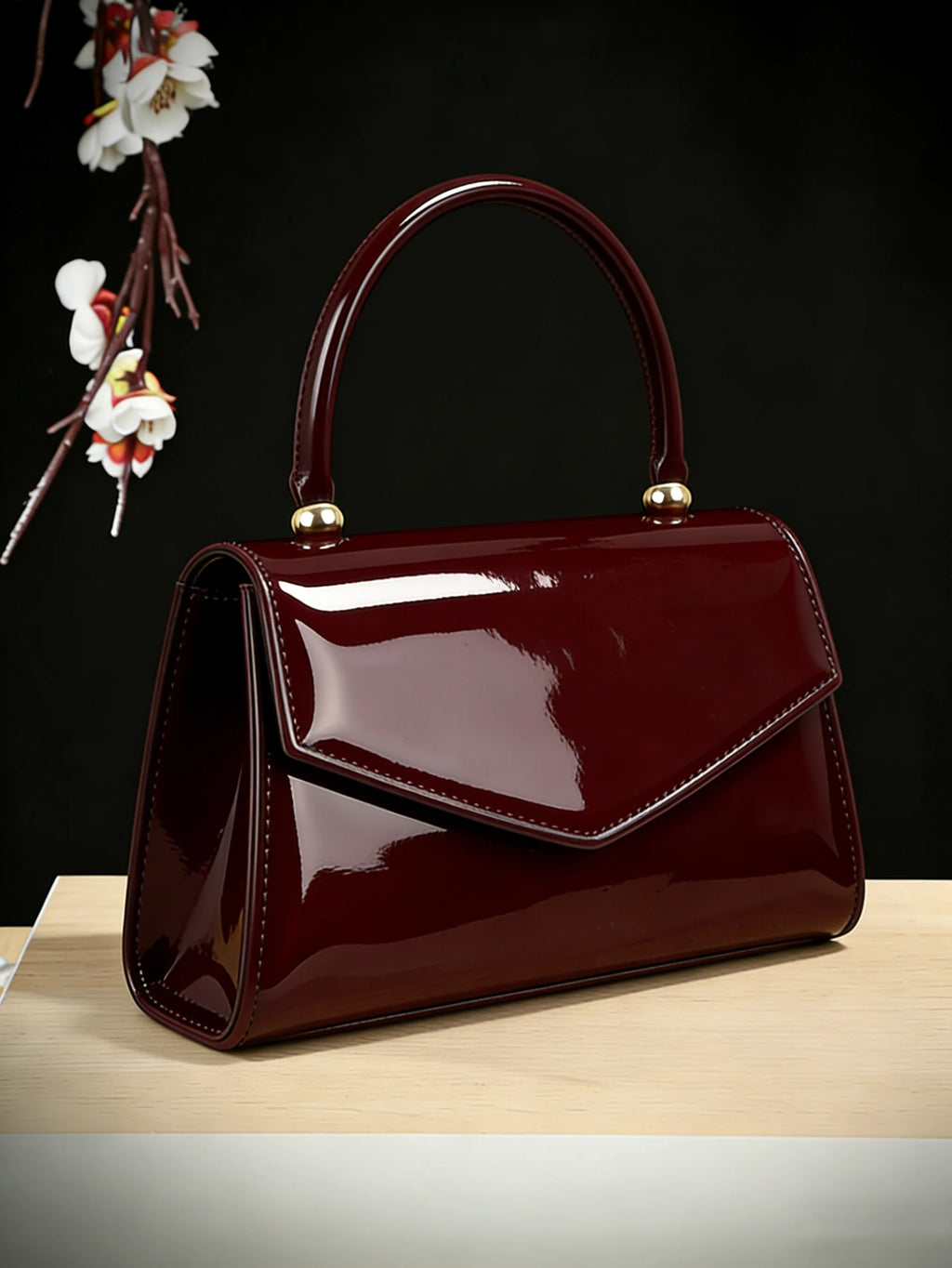 New vintage high-end evening bag with glossy texture, versatile handbag for all kinds of formal party dresses.