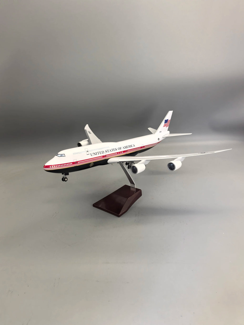 47CM Scale Model Planes 747 Airplane Model B747-8 US Air Forc Miniatures For Collections And Displays Resin Decoration Gift