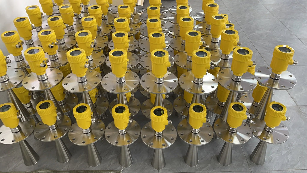 Cement Silo solid-liquid 4-20ma hart guided wave high frequency smart meter Radar  distance Level Meter