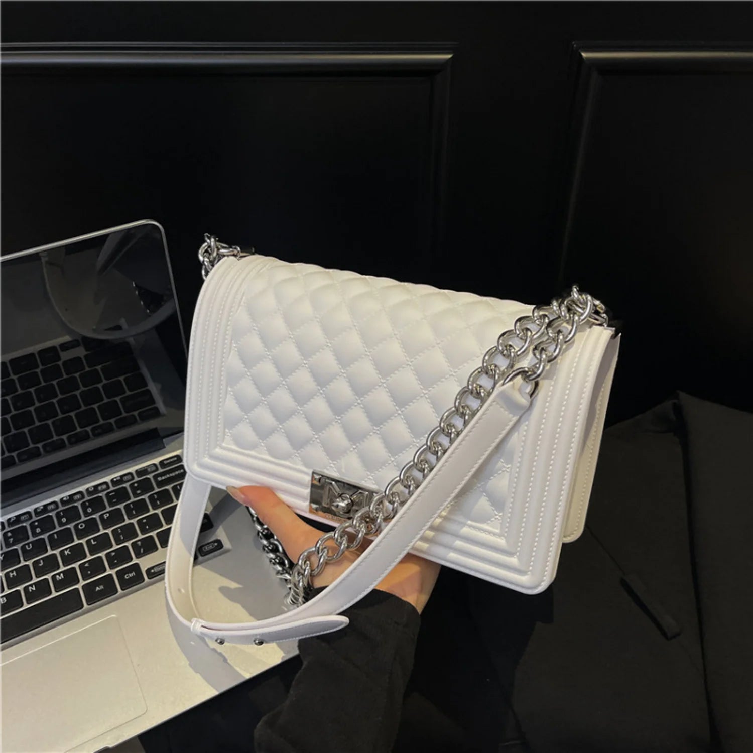 Y2K Style Women's Chain Shoulder Bag 2026 Decorative Crossbody Street Casual Simple Handbag Fashion Accessory