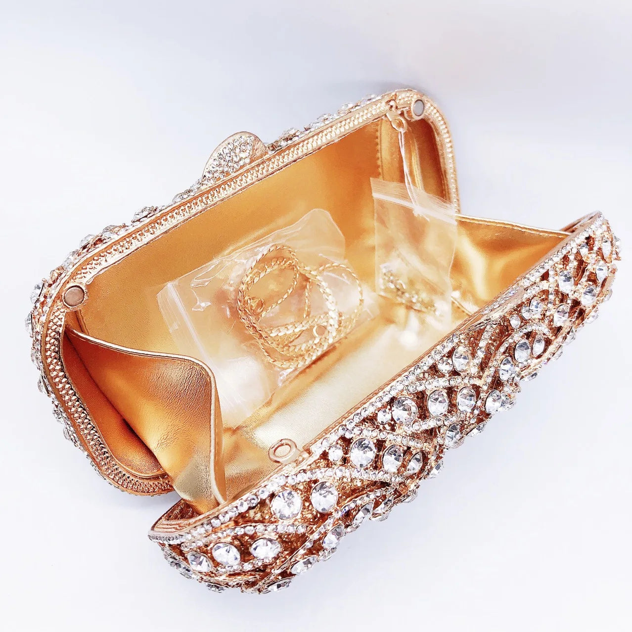 Women Hollow Out Diamond Evening Bag Wedding Party Banquet Bag Crystal Clutch Bag Rhinestone Dress Bag Luxury Designer Handbags