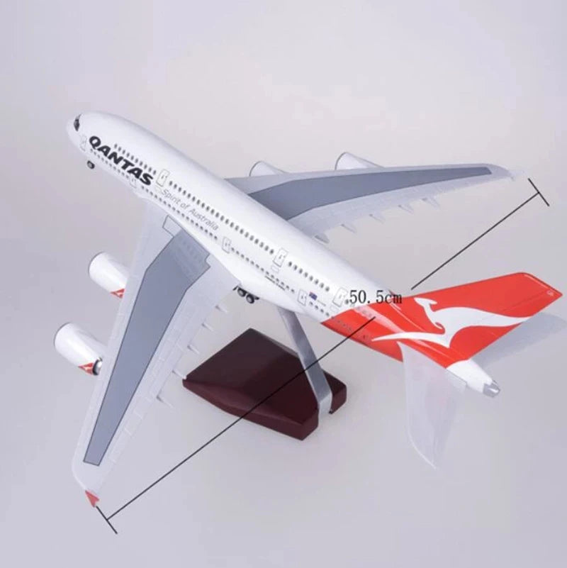1/160 Scale Aircraft A380 Qantas Airways 46cm Resin Model Airplanes Diecast Toy Planes With Lights Stable Base Holiday Souvenir