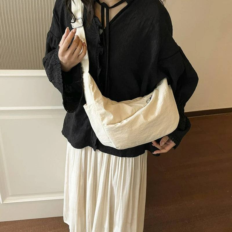 New Korean Style Fashion Nylon Shoulder Dumpling Bag  Large Capacity Lightweight Casual Crossbody Bag Daily Commuting Tote Bag