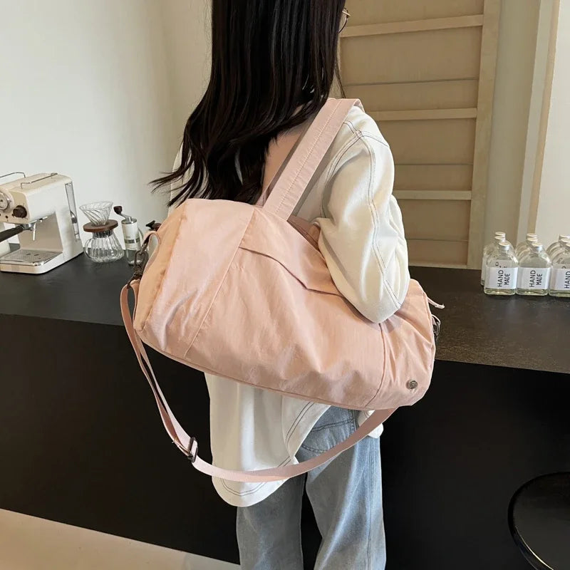 Zipper Nylon 2024 High Quality Travel Handbag Solid Color Versatile Large Capacity Crossbody Bag Soft Commuter Shoulder Bag