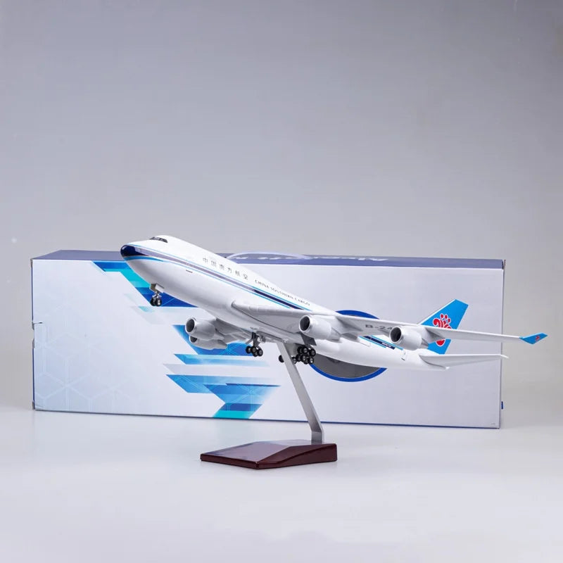 Scale 47cm Diecast Airplane B747 China Southern Civil Cargo Aircraft Resin Model Plane Kit With Wooden Base Aviation Hobby Gift