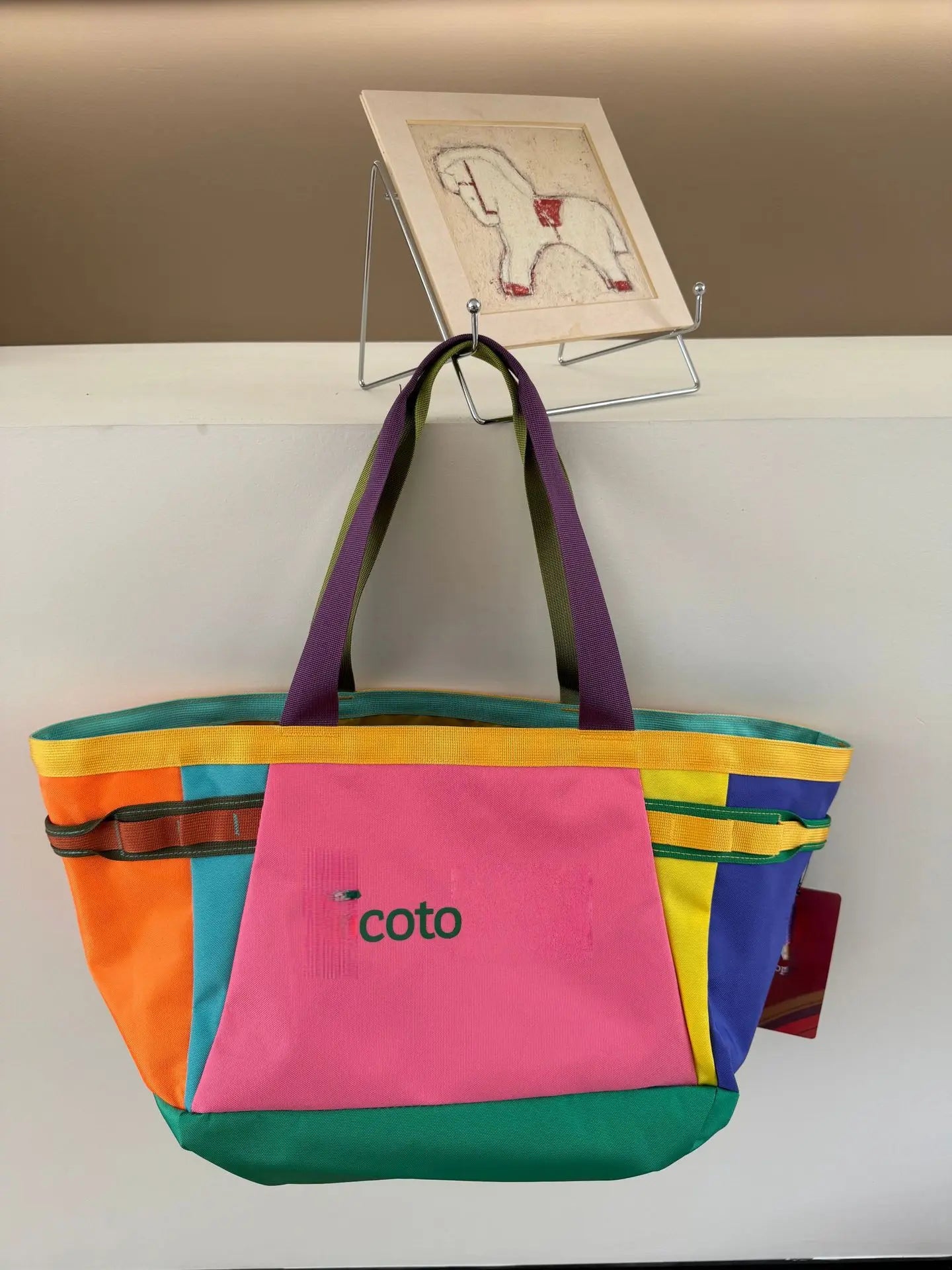 30L rainbow-colored patchwork nylon tote bag, large capacity with multiple side pockets, lightweight shoulder bag, suitable for shopping, travel, and daily outdoor activities.