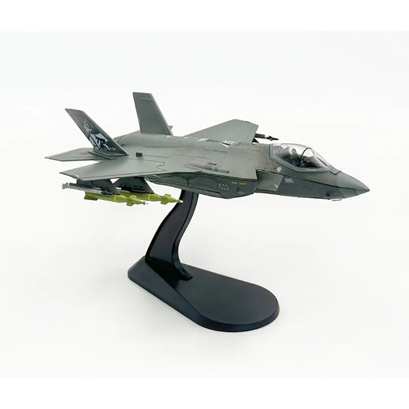 WLTK Diecast 1/72 Scale F35 F-35 Fighter Jet Finnish Air Force Painted Alloy Simulation Fighter Jet Aircraft Model Ornament