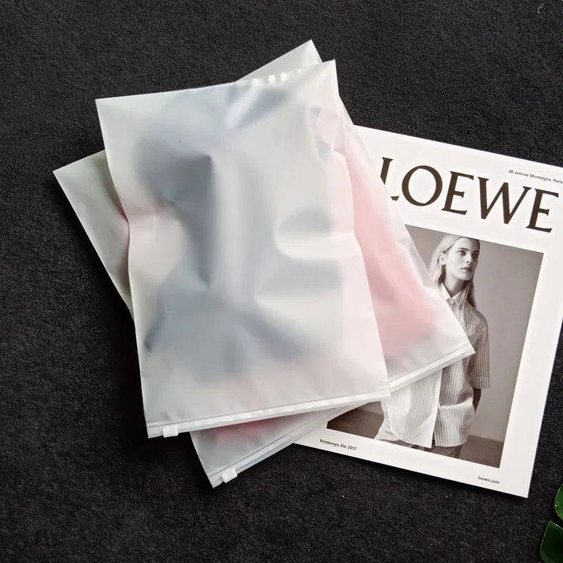 50pcs Custom frosted zipper bags, clear zip lock bag, high quality clothes plastic bag for Clothing Coat Jeans Hoodies Package
