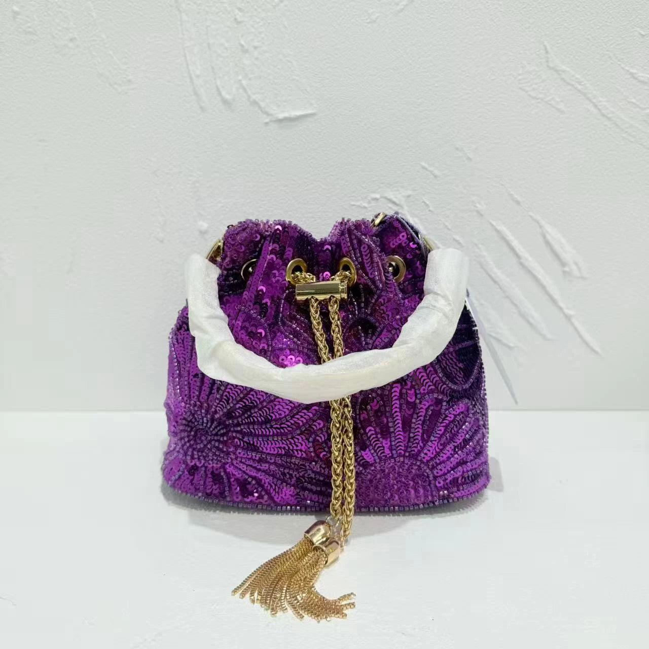 Women Bead Embroidery Shoulder Bag Women Fashionable Sequins Crossbody Chain Bucket Bag Handbag Shoulder Bags