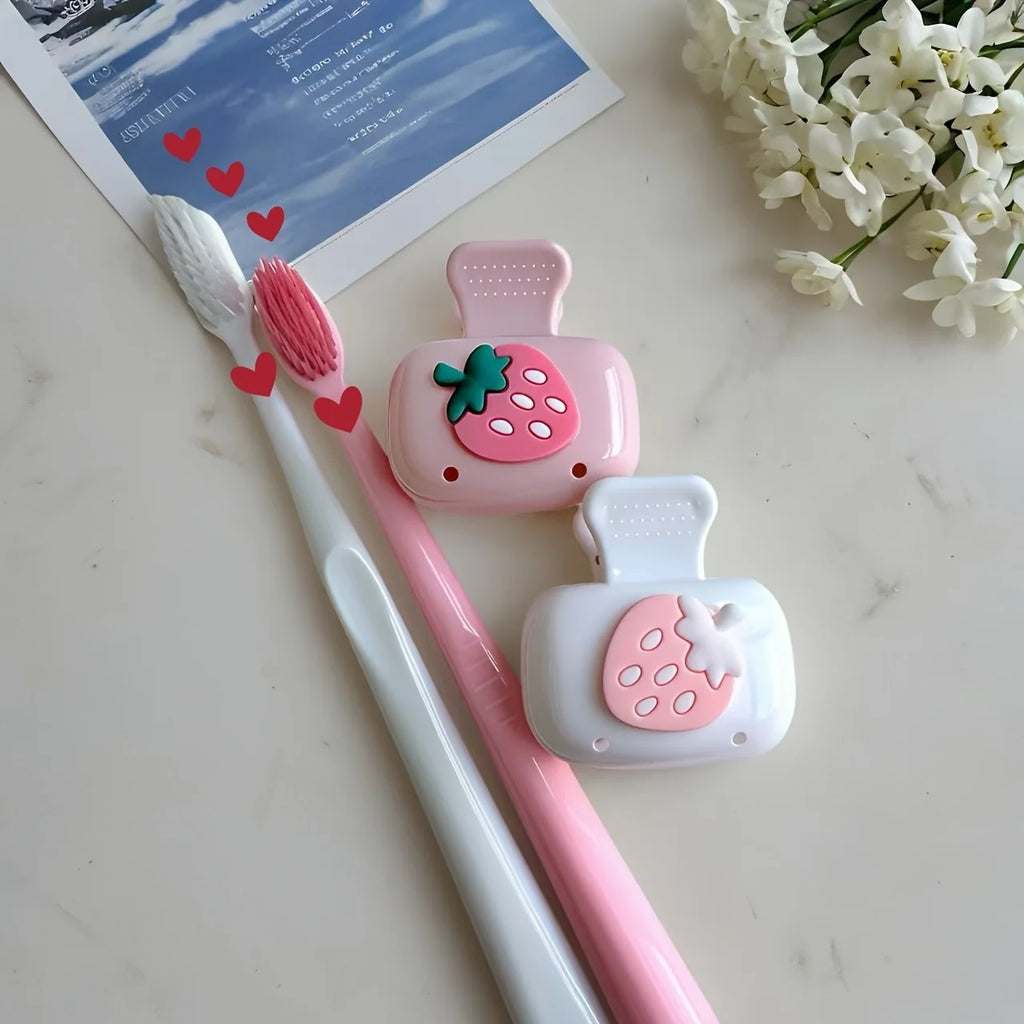 2Pcs Strawberry Shaped Toothbrush Clip with Dust Cover, Bathroom Toothbrush Protective Cover, Essential for Home and Travel
