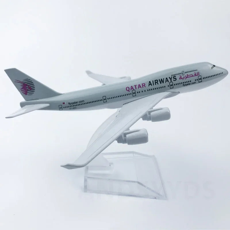 Airplane Scale 1/400 747 Series Toys plane Air Force One B747 Alloy Metal Toys and Hobbies Diecast W Wheels Souvenir Plane