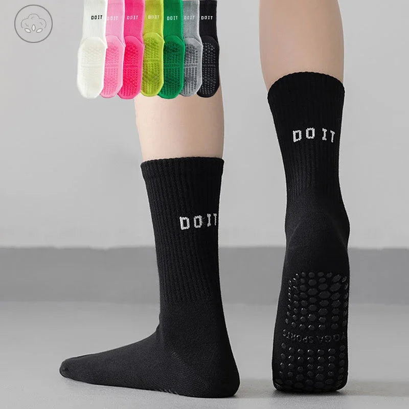 3Pairs Yoga Socks for Women Cotton Solid Mid Calf Pilates Socks Simple Sports Dance Fitness Training Cushion Socks