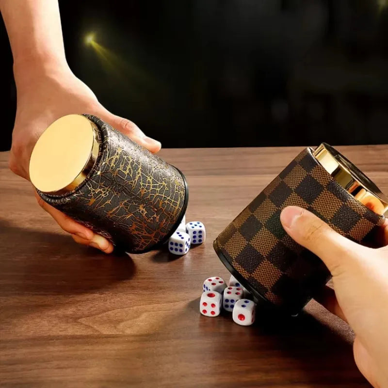 Dices Shake Container with 6 Dices Set Dices Cup Leathers Stable Sturdy Comfortable Hand Feeling Dices Shake Container