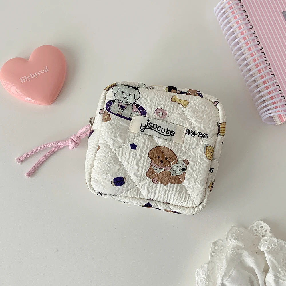 Hot Selling Fashion Flower Quilted Mini Square Storage Bag Makeup Bag Cute Girl Headphone Bag Zero Wallet Women Accessories Bag