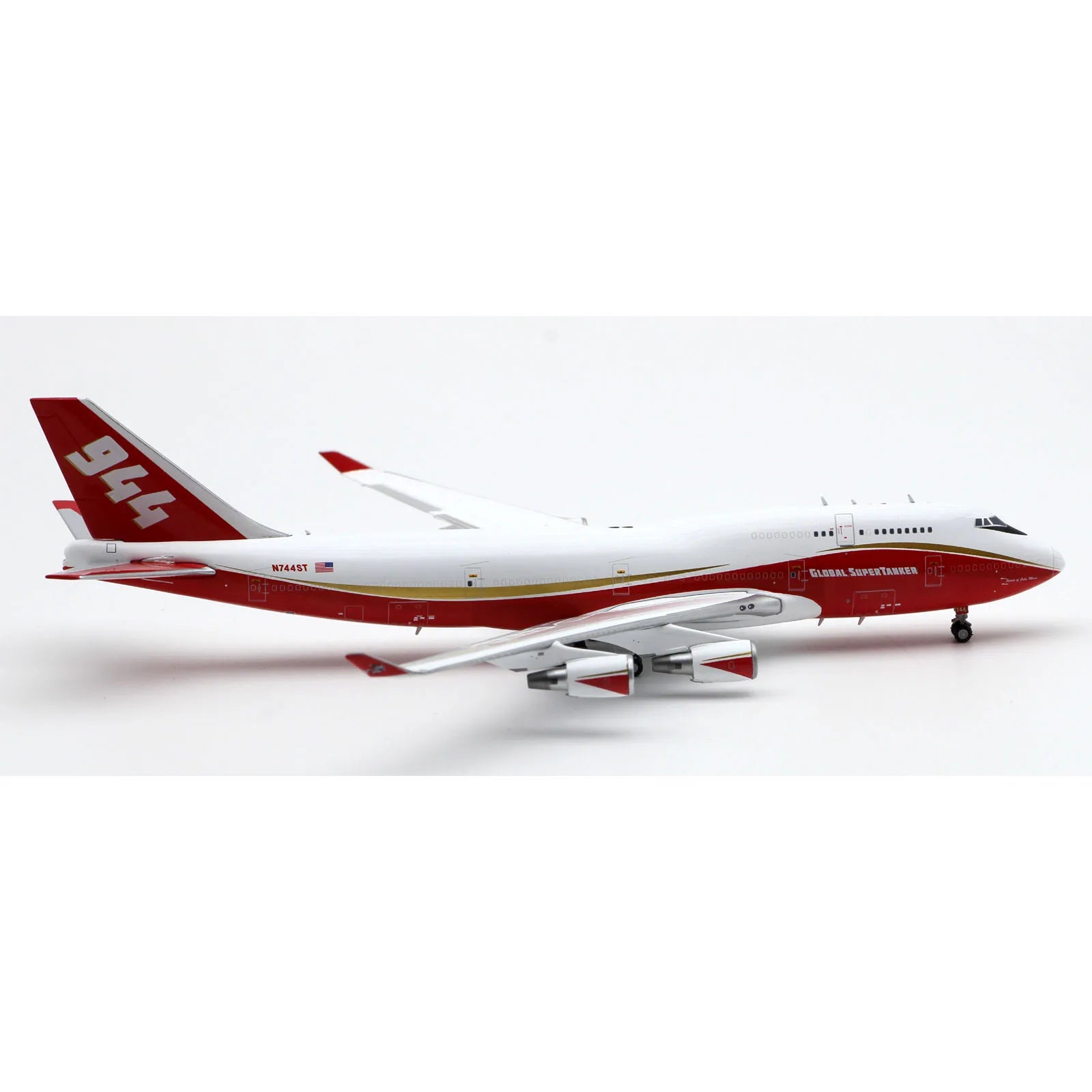 XX4910 Alloy Collectible Plane Gift JC Wings 1:400 Global Super Tanker Boeing B747-400 Diecast Aircraft Model N744ST With Stand