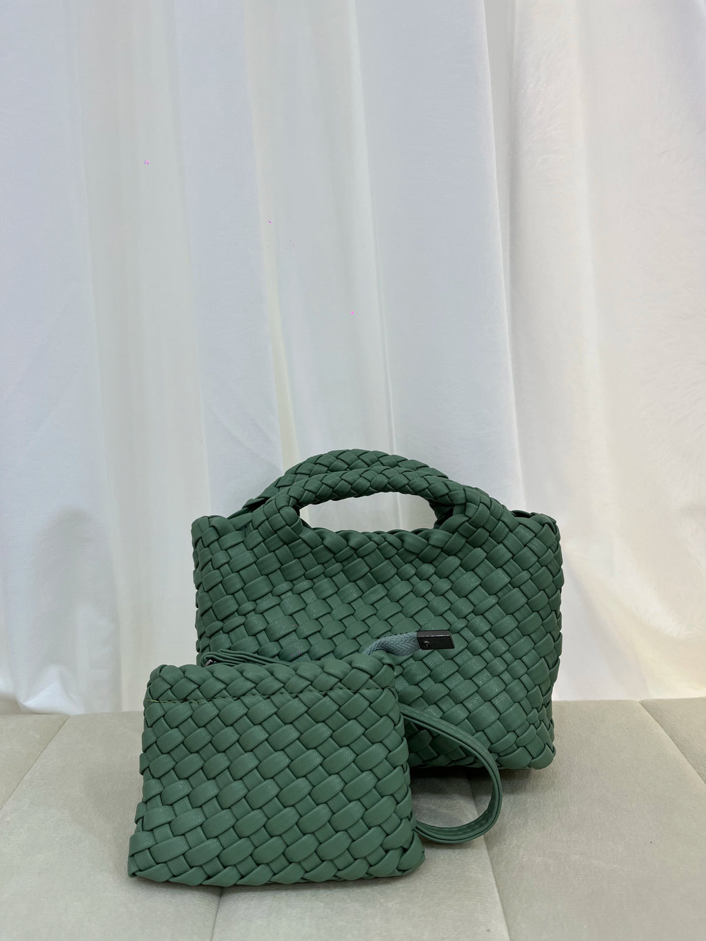 Designer bag Women's handbag Popular small size version PU leather woven bag Fashion style soft handmade bucket bag
