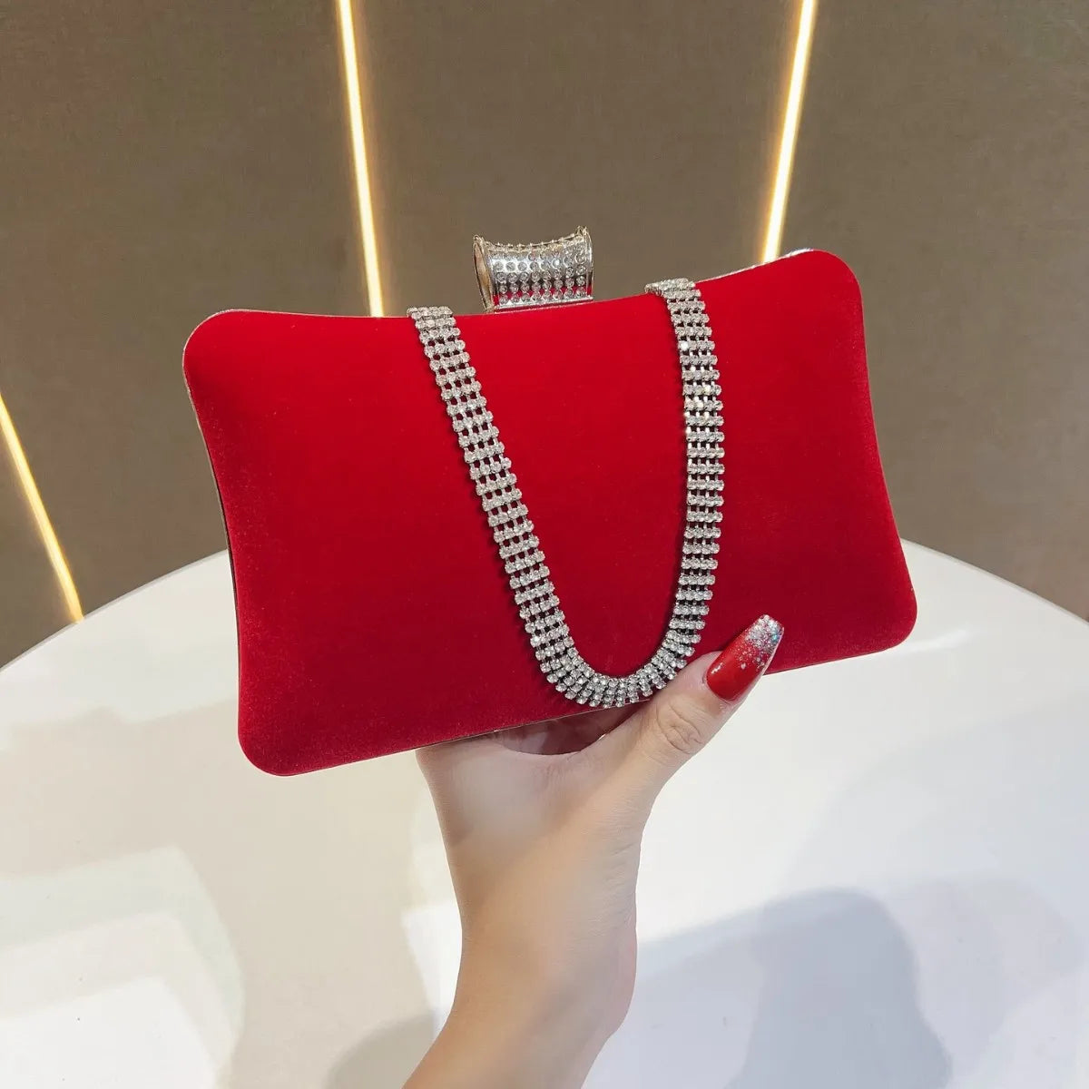 New Women Evening Bags Diamond Luxury Clutch Bag Vintage Velvet Diamonds Party Ladies Elegant Chain Shoulder Bag Handbags Purses