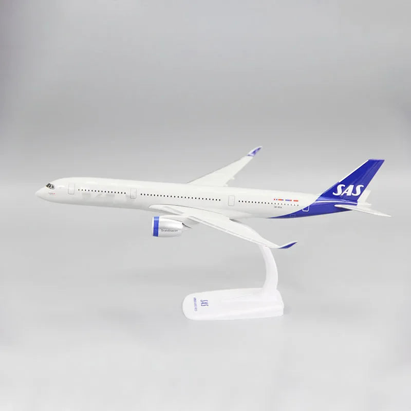 New 1/200 Scale A350-900 SAS Airline Airways Aircraft Assembly Plane With Base Model Airplanes Toy Collection Decoration Gifts