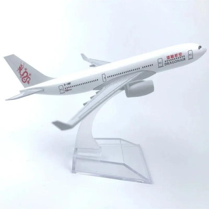 16cm 1/400 Scale Aircraft Series A330 A340 A220 Airplane Model Miniature Airplane Diecast Metal Child Toy Plane Collected Gift