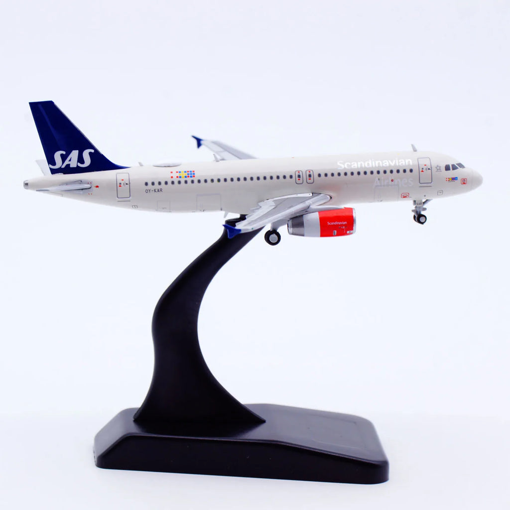XX40249 Alloy Collectible Plane Gift JC Wings 1:400 Scandinavian Airlines SAS Airbus A320 Diecast Aircraft JET Model OY-KAR