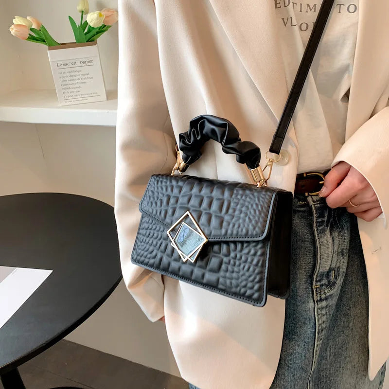 Elegant Snake Bone Chain Small Square Bag Women's Crossbody Simple Design Spring Summer New Style Trendy Handbag Purse