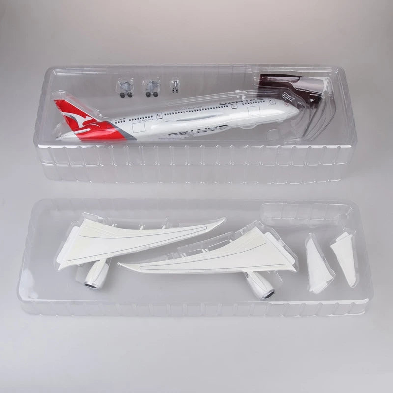 B787 Qantas Airways 47cm 1/130 Scale Aircraft Models Kit Diecast Airplane Resin With Light & Stand Toy Planes For Children Gift