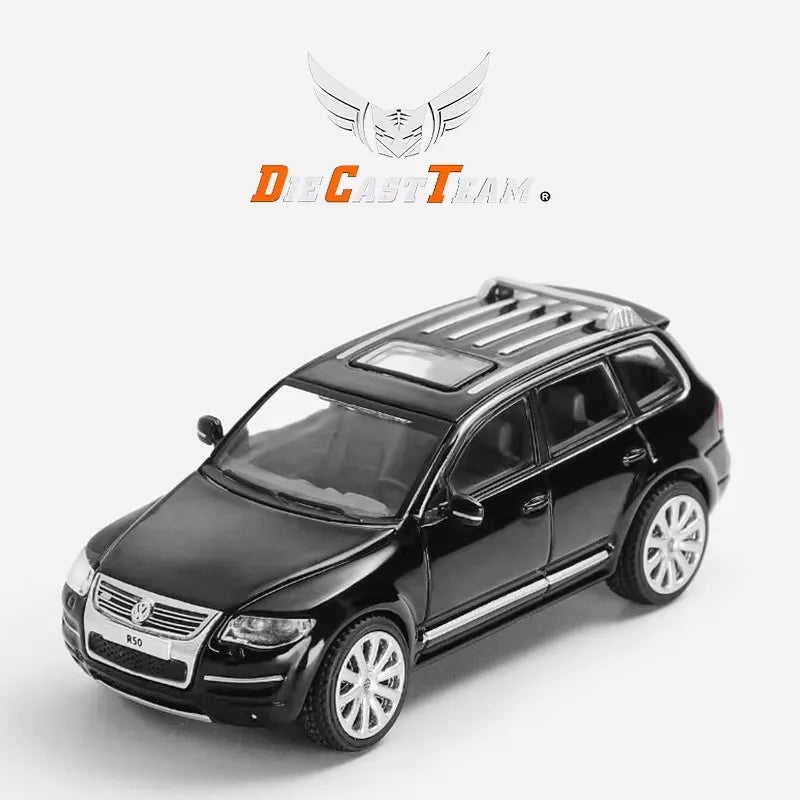 SHADOW / DCT 1/64 Volkswagen Touareg R50 Car Alloy Toys Motor Vehicle Diecast Metal Model Kids Xmas Gift Toys for Boys