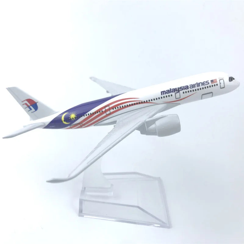 16CM Airbus A350 Aircraft Model Alloy Metal Diecast Airplane Toy  Children Kids Gift A350 Series Miniature Plane for Collection