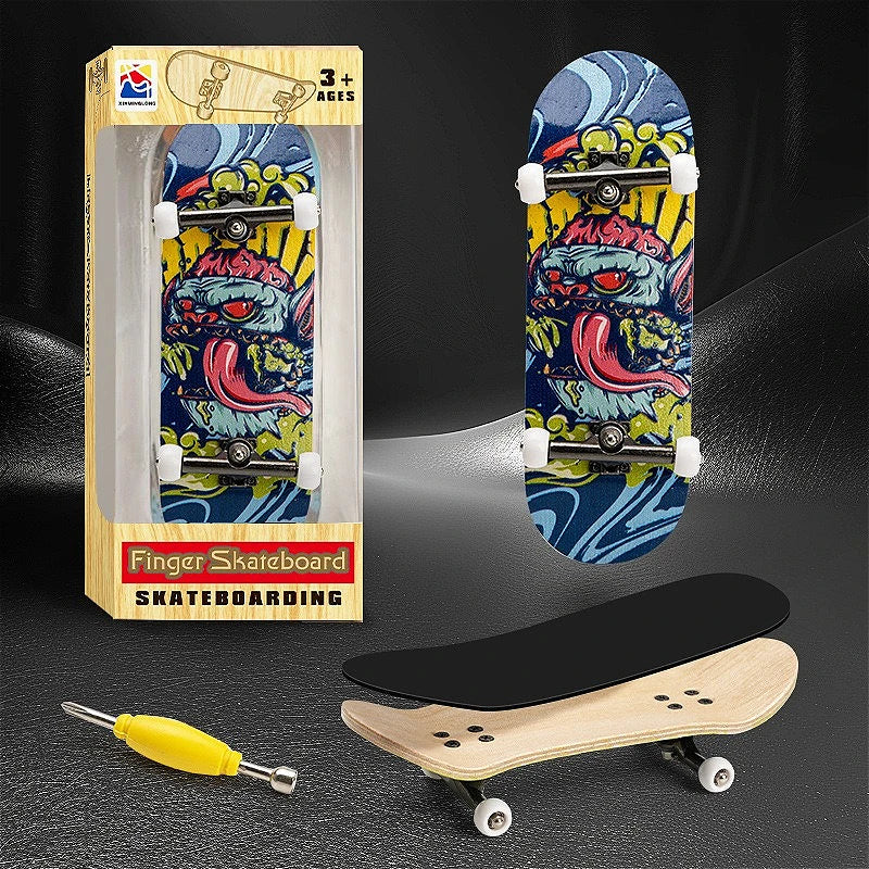 Wholesale Professional Bearing Mini Stress-Relieving Fingerboard Toy Made of Five-Layer Maple Wood