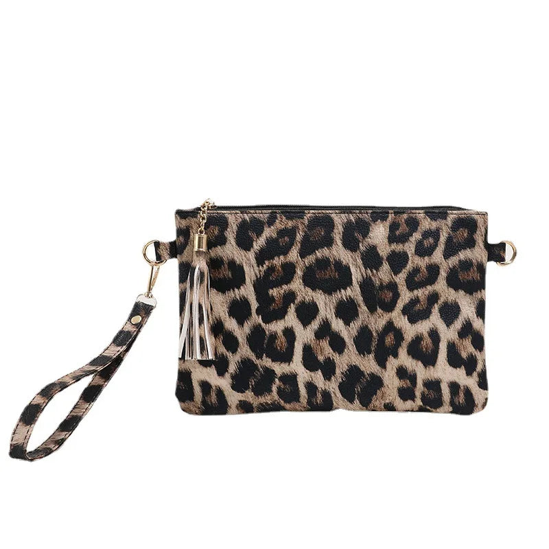New Leopard Print Envelope Clutch Purse Women's Fashion Wallet with Large Capacity Portable Zipper Coin Pouch for Daily Use