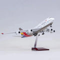1:150 Scale Airplanes 47cm Asiana Airways B747 Resin Diecast Aircraft Model Assemble With Stable Stand For Souvenir Decorations