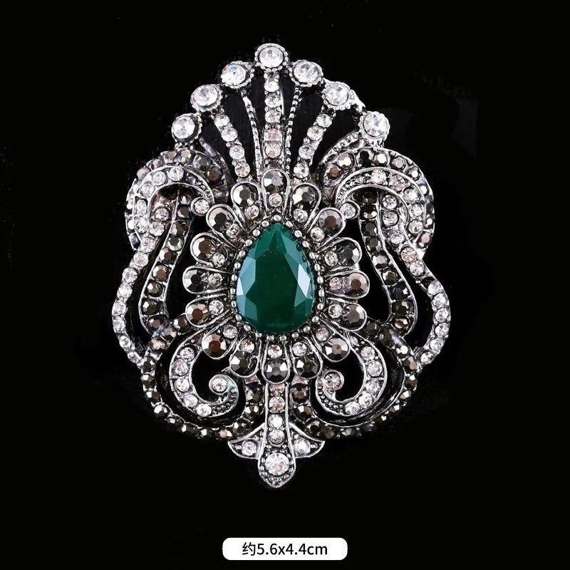 men's women's fashion crystal brooch retro metal baroque pin accessories