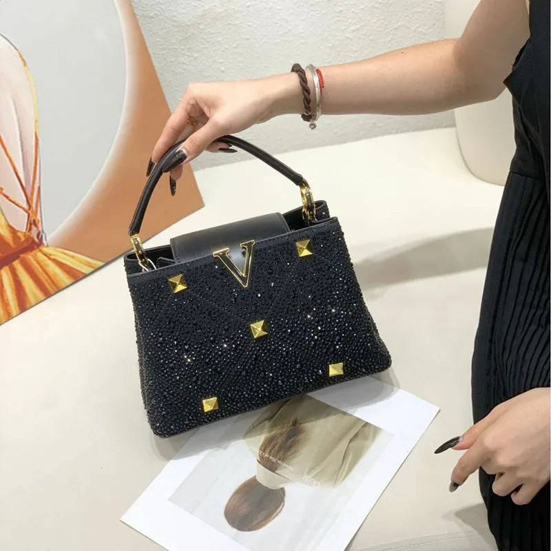 2025 Luxury Fashion New Desgin Diamonds Women's Handbags Ladies Leather Rivets Shoulder Crossbody Bag Evening Party Shell Bags