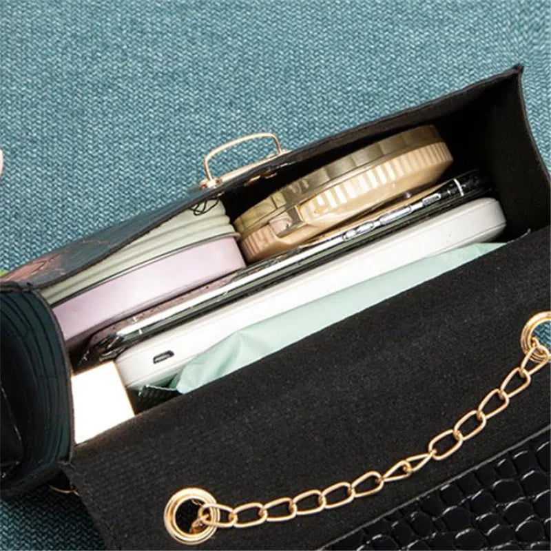 Chic Crocodile Small Tote Bag Ladies Handbag Vintage Square Bag Stylish Chain Shoulder Crossbody Bags Daily Use Phone Coin Purse