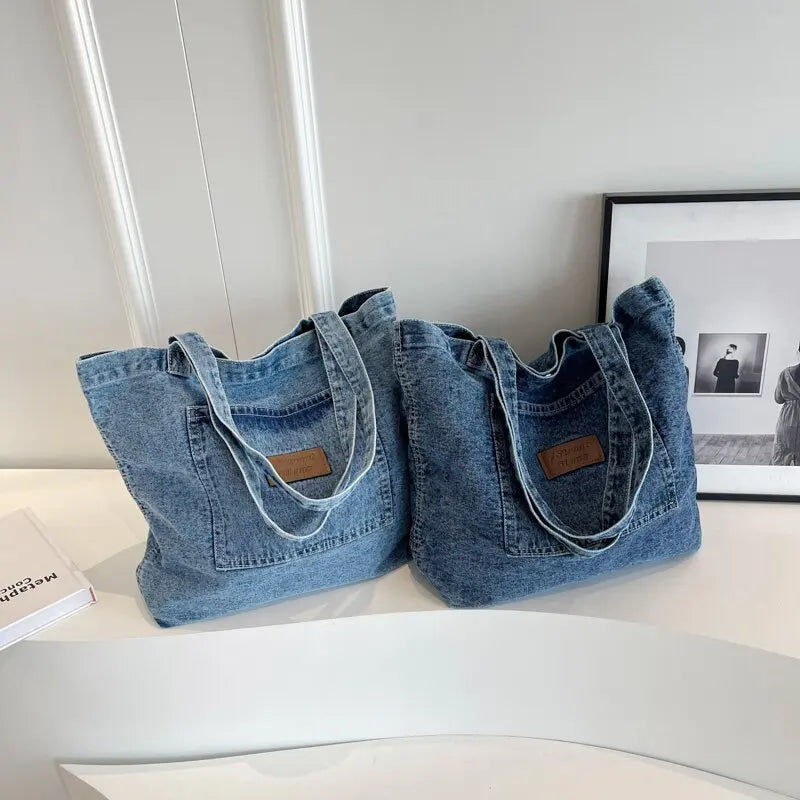 Stylish Light Blue Denim Tote Bag for Women Large Capacity, Zipper Closure, Casual Shoulder Handbag with Multiple Compartments