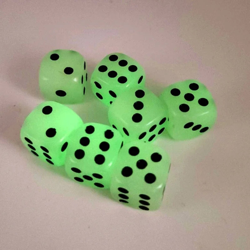 6pcs/lot 14mm Luminous Dice 6 Sided Glowing in The Dark Digital Dice for Night Bar Pub KTV Entertainment Board Game Table Game