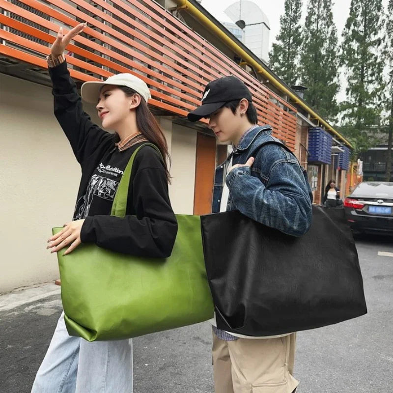 New PU Black Zipper Large Capacity Handbag Lightweight Soft Leather Shoulder Bag Unisex Simple Fashionable Versatile Tote Bags