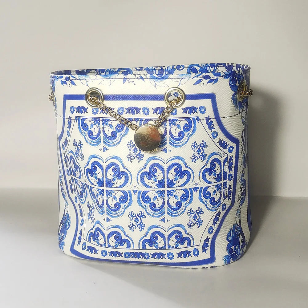 Crossbody Bag Bag Women's 2024 New Niche Luxury Bucket Bag Fashion Temperament Bridal Red Wedding Bag