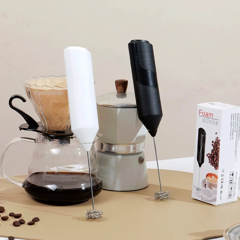 Handheld Electric Egg Beater Foamer Mini Battery Powered Milk Frother Coffee Drink Mixer Milk Foamer Kitchen Tools