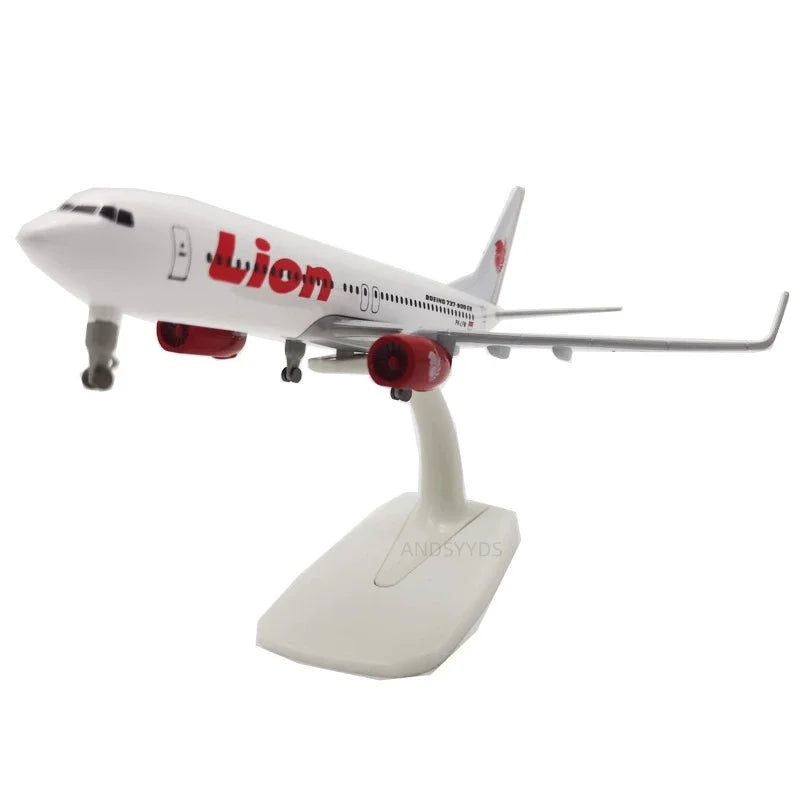 Scale 1:400 Model Airplane Air LION B737 Replica Aircraft Metal Miniature Plane with Wheels Collection gift Souvenir Plane Toy
