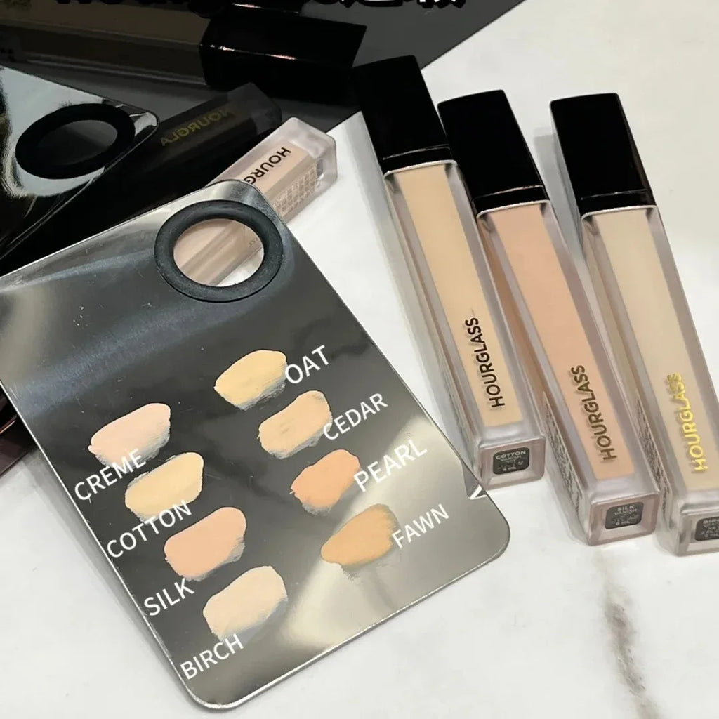 Hourglass Has Strong Fluidity Light Texture Concealer Effect Which Can Last for A Long Time To Create A Natural Female Makeup