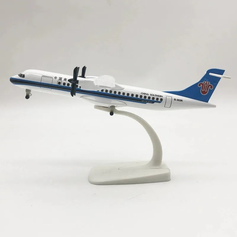 20cm Scale Diecast Metal Planes Southern Airlines ATR Airlines Child Toy With Landing Gear Plane Model Airplane Aircraft Model
