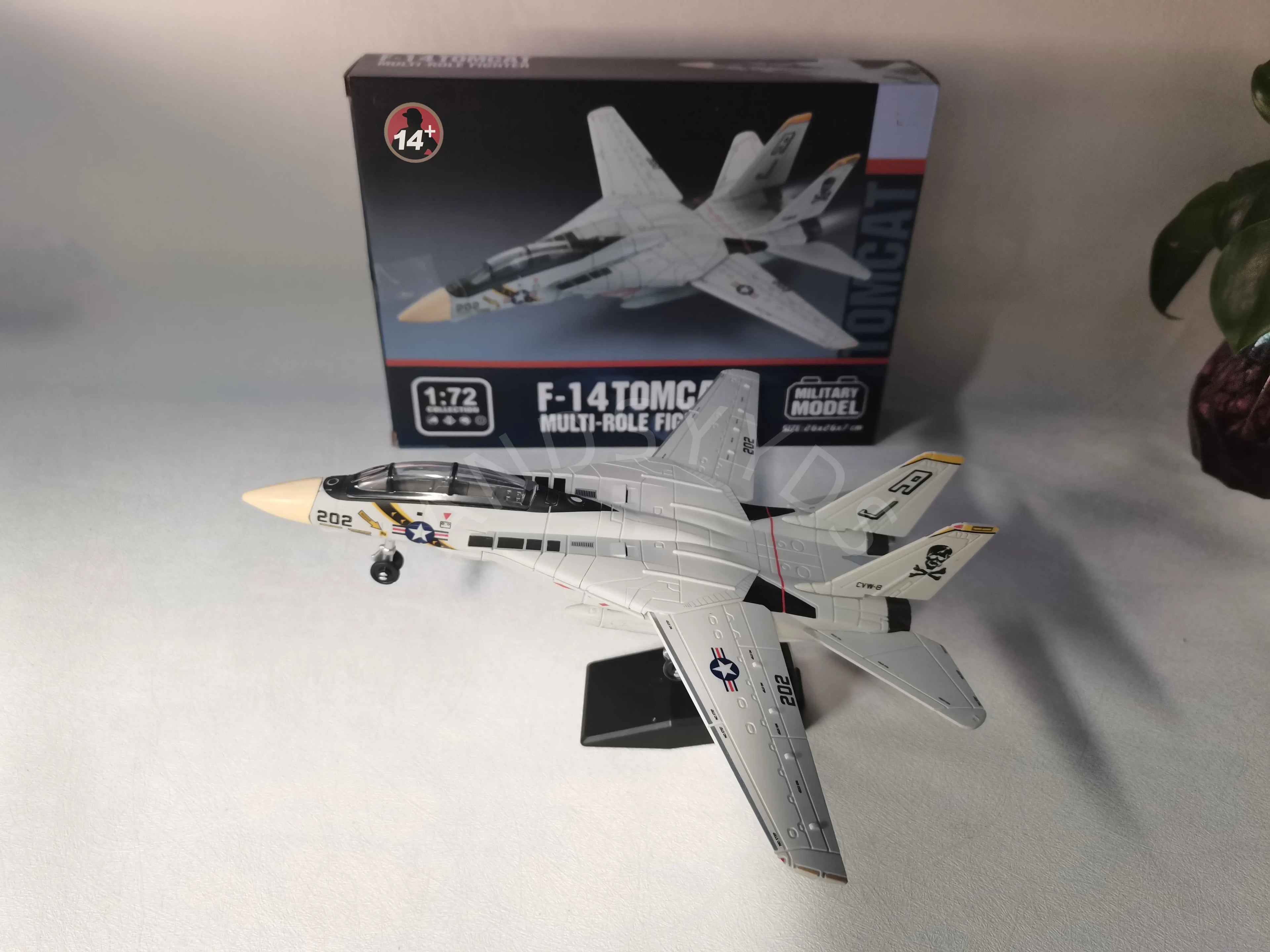 Diy F14 Tomcat Model Aircraft Kit 1/72 Assembly Model Toy Planes ABS Military Model Toys For Gifts Educational Toys