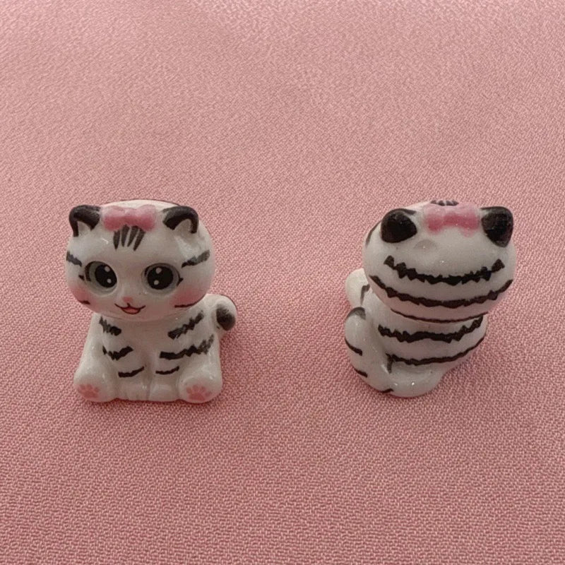 10pcs 3D Beach Kitten Cartoon Handmade DIY Accessories Cream Gel Resin Small Accessories Material Pack